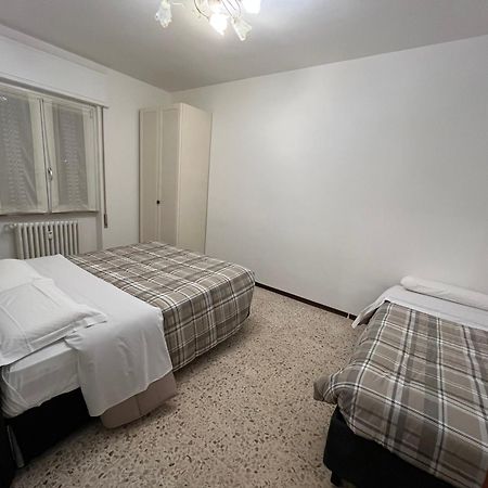 Macloud Pub B&B Сарнико Екстериор снимка